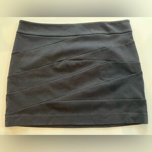 Express Black Mini Skirt Zig Zag New Women’s Size 8